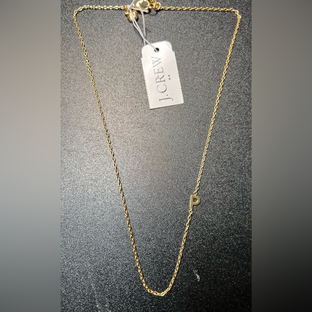 J CREW Signed Factory Gold Tone Dainty Demure Preppy Initial Letter "P" Necklace